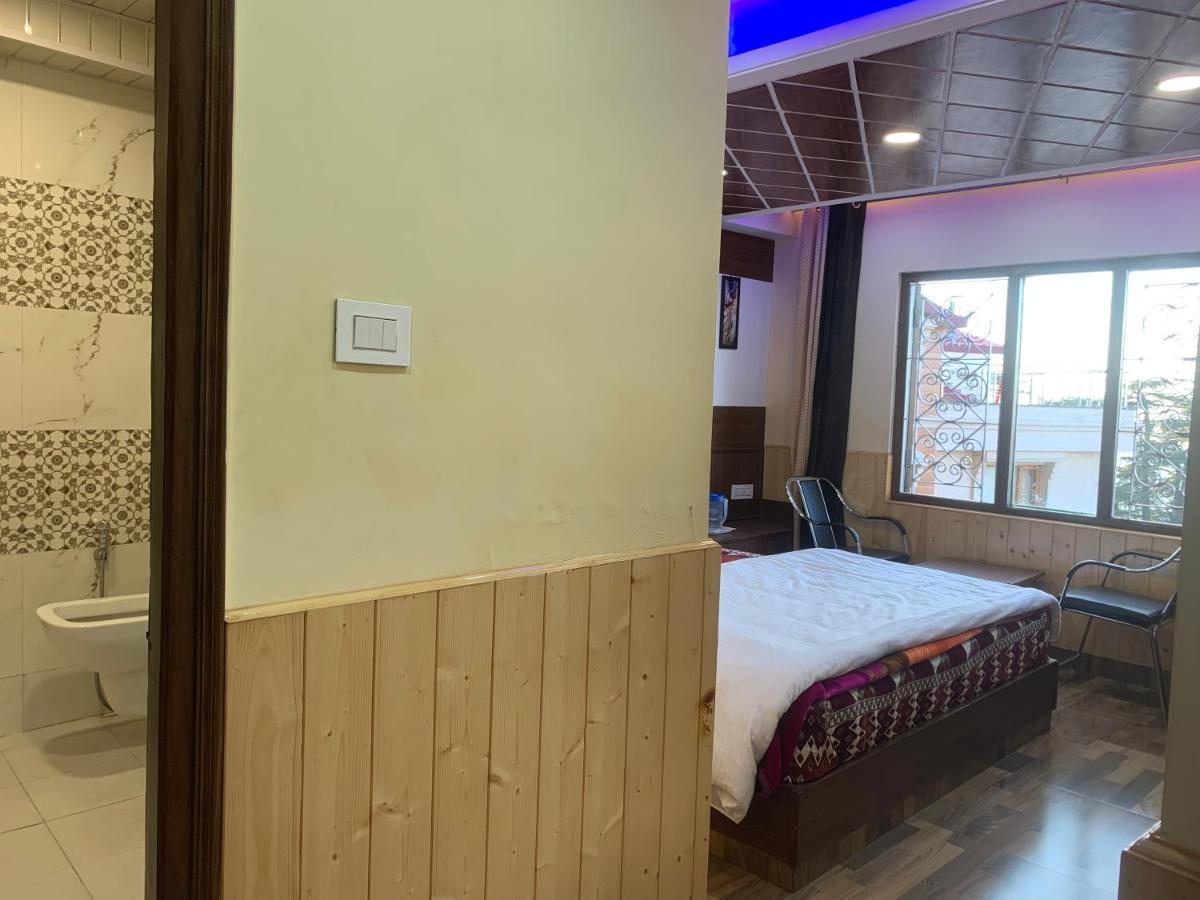 Valley Crown B&B Shimla Ngoại thất bức ảnh